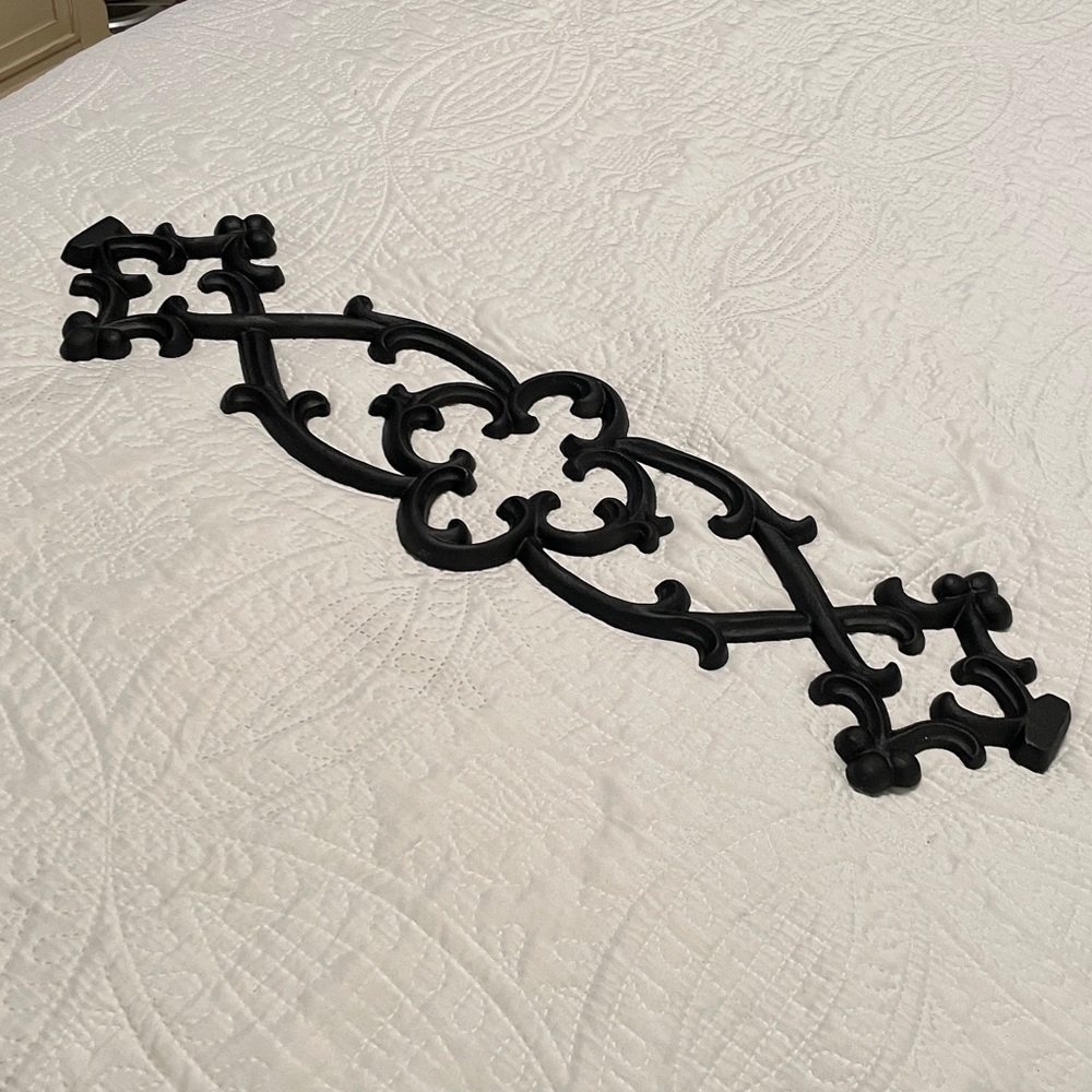 Southern Living at Home Metal Wrought Iron Wall Art Hanging Excellent Condition - Picture 12 of 12